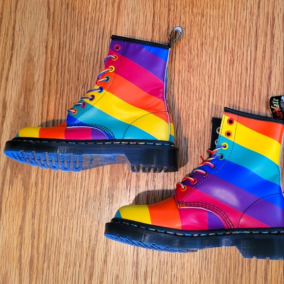 Made in Asia Doc Marten boot - Picture 5 of 9